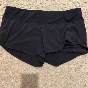 Lululemon Athletica Black Athletic Shorts with Form-Fitting Design